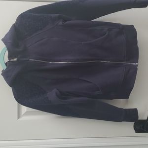 Lululemon Navy Scuba with velvet details